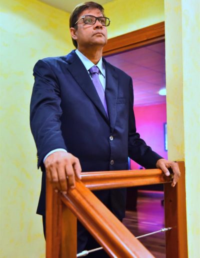 Jacques Gaddarkhan dans les bureaux de GJG